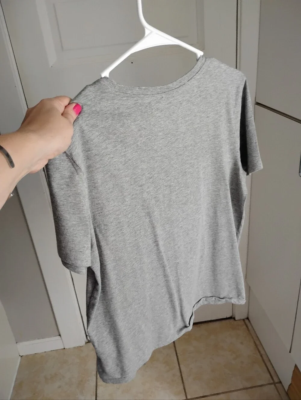 NWT classic ladies heather gray Nike T-shirt top